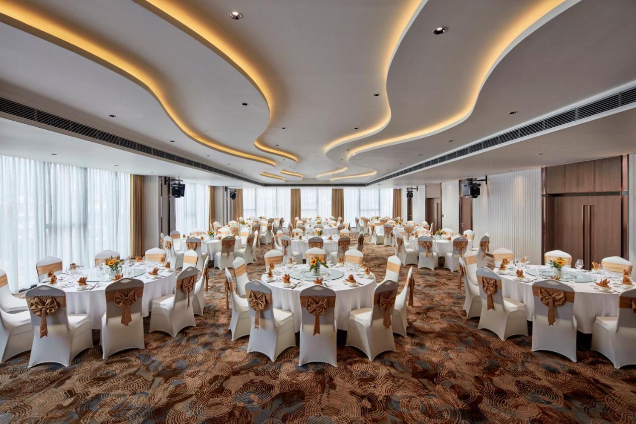 The Watson Premium Halong Hotel Ha Long Exteriör bild